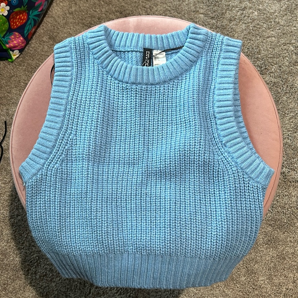 Knitted sweater tank